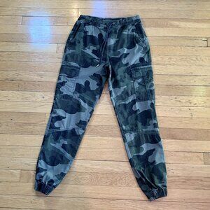 Urban Pipeline Men's Pull-On Cargo Pants | Green Cammo | S